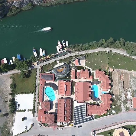 Ξενοδοχείο Bc 4*